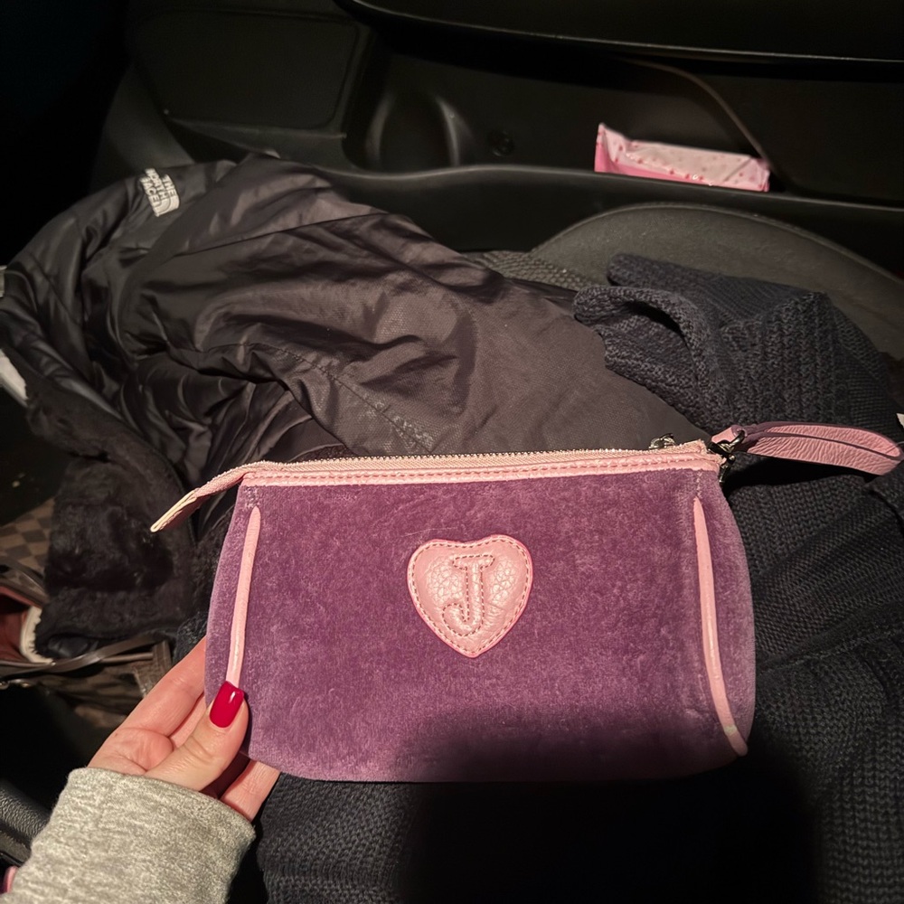 Y2K vintage Juicy Couture wristlet - Picture 4 of 6